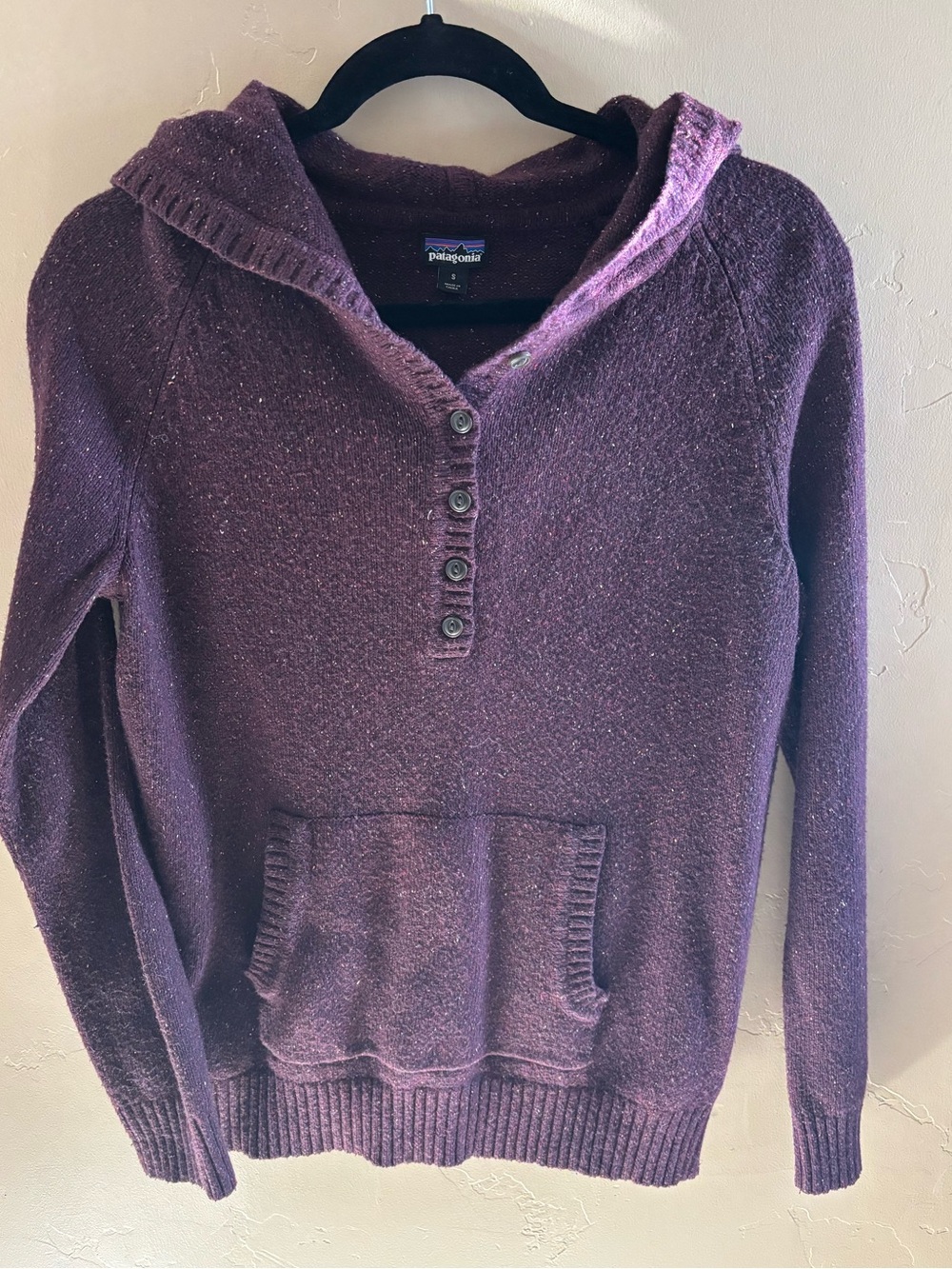 Patagonia Maroon Knit Hooded Pullover